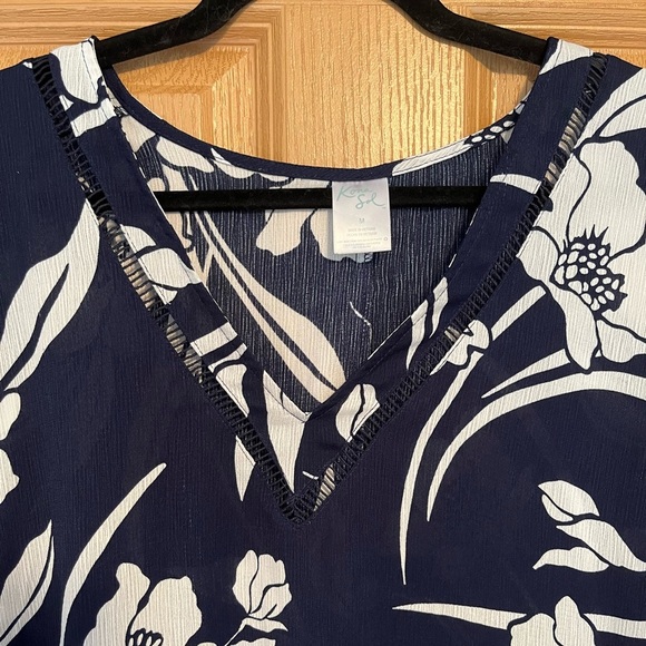 Kona Sol Women’s Beach Coverup Navy & White Floral Pattern Beach Tunic - Picture 4 of 10